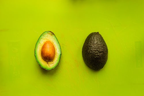 capire se un avocado è maturo